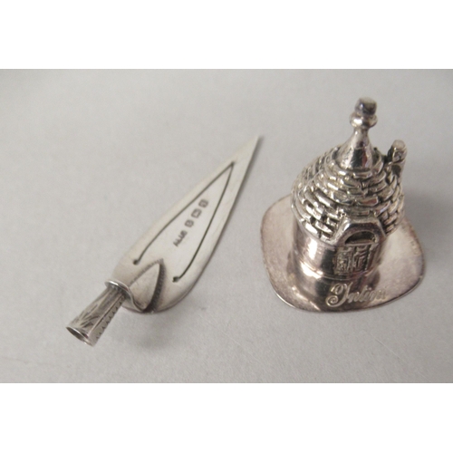 51 - Silver and white metal collectables, viz. a Victorian vinaigrette and fruit knife; a miniature round... 