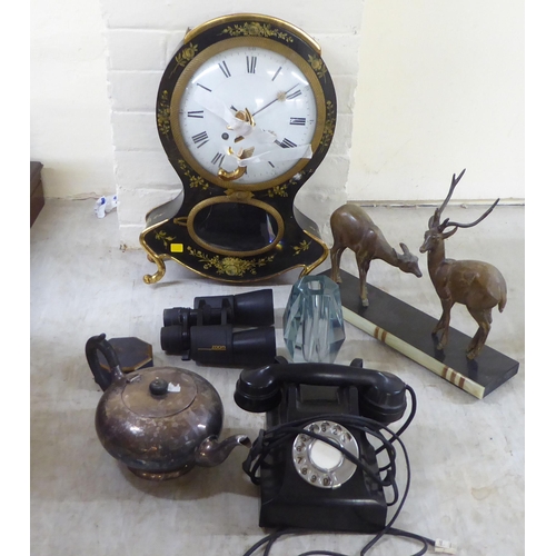 85 - A mixed lot: to include an Art Deco cast metal stag and deer group  9