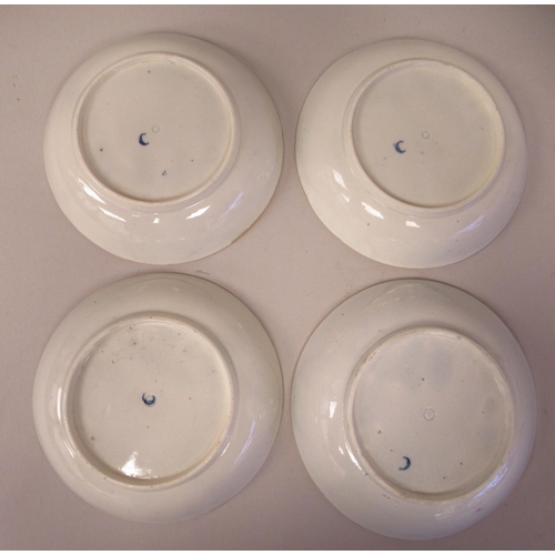 109 - A set of five late 18thC Worcester porcelain tea bowls and four matching saucers, decorated in blue ... 