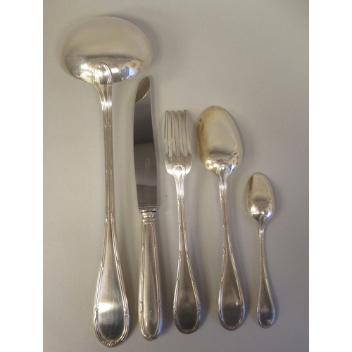 41 - Mondial foreign white metal ribbon tied thread pattern flatware and cutlery, viz. a set of four tabl... 