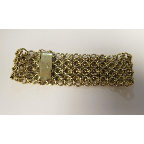 179 - A 9ct gold chainmail style bracelet