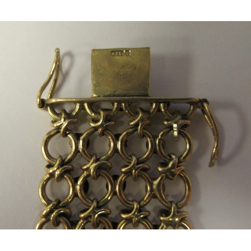 179 - A 9ct gold chainmail style bracelet