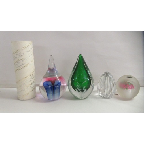 19 - Glass, ornaments and paperweights: to include an Isle of Wight glass cylindrical vase  5