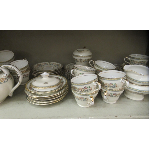 205 - An Aynsley china Henley pattern teaset