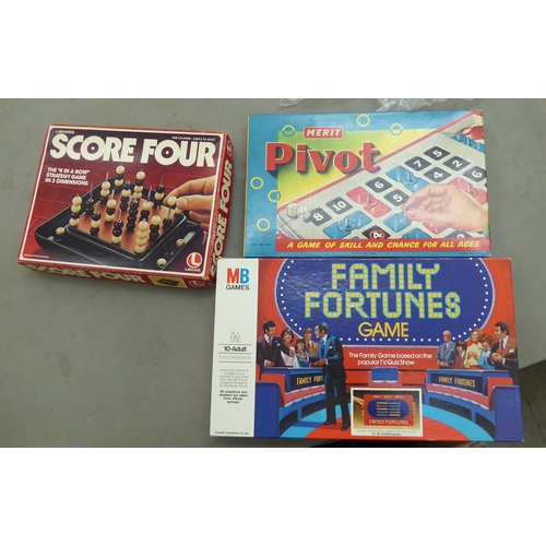 360 - Board and other indoor games: to include Horrible Histories; Misfits and Chinese Chequers (Completen... 