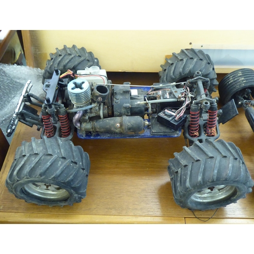 364 - Three battery powered remote control car chassis with motors and wheels(Completeness not guaranteed)... 