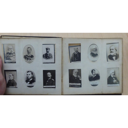 385 - Cigarette cards, 'Ogdens Historical Figures'