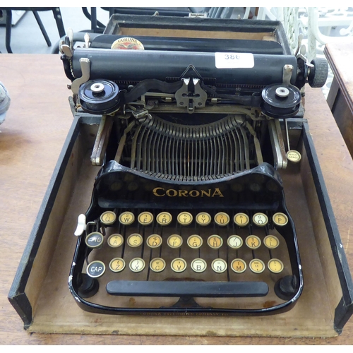 386 - A Circa 1917 Corona folding portable manual typewriter