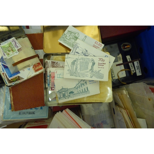 402 - Uncollated, mainly loose and used postage stamps: to include Dutch and other European issues