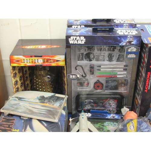 376 - Toys: to include Batman; Star Wars; and Doctor Who(Completeness not guaranteed)