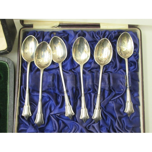 21 - Silver collectables: to include a pair of Salters Company Imperial Conference presentation spoons&nb... 