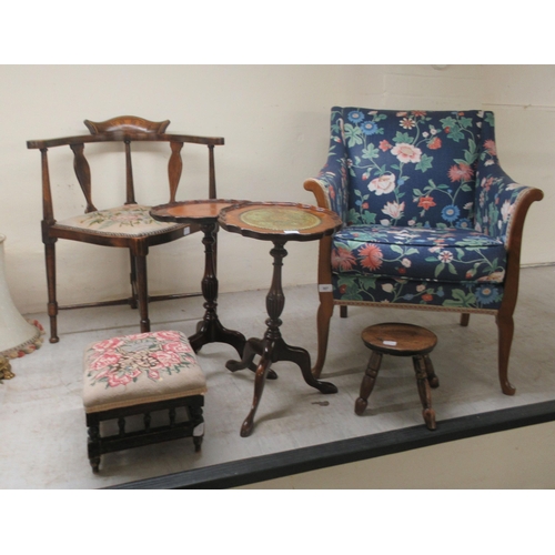 307 - Small furniture: to include a modern mahogany framed armchair, upholstered in patterned blue floral ... 