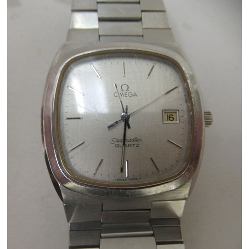 124 - An Omega Seamaster stainless steel cased wristwatch, the quartz movement with sweeping seconds, face... 