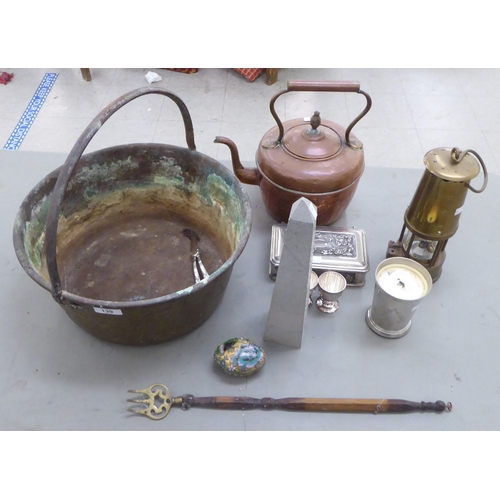 139 - A mixed lot: to include a late Victorian brass preserve pan with a fixed handle  12