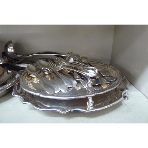 153 - Silver plated tableware: to include a Georgian design salver, on scrolled feet  13