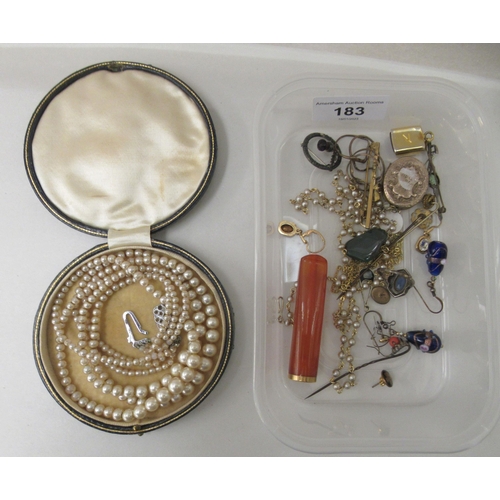 183 - Items of personal ornament and other collectables: to include a gold coloured metal pendant locket; ... 