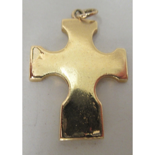 213 - A yellow metal pendant crucifix 