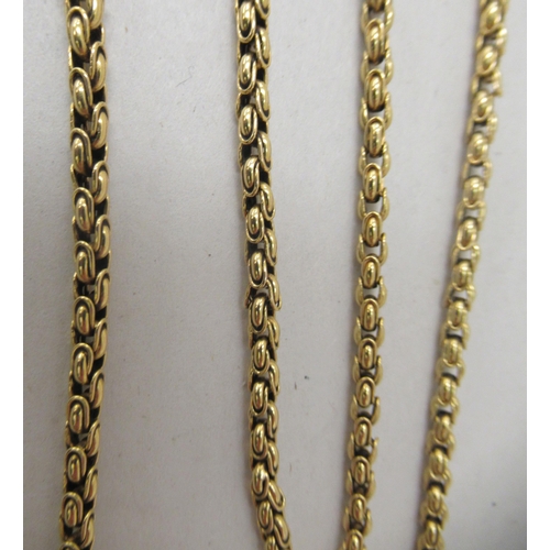 223 - A 9ct gold fancy link neckchain, on a bayonet clasp