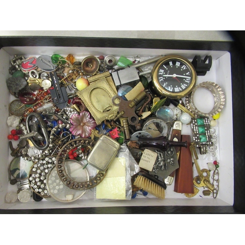 319 - Small curios, clock components and items of personal ornament: to include a rolled gold mourning loc... 