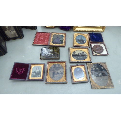 335 - Victorian daguerreotype and similar family photographs