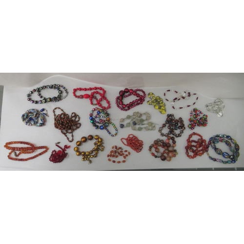 340 - Costume jewellery: to include coloured glass bead necklaces 