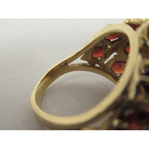 52 - A 14ct gold garnet set ring