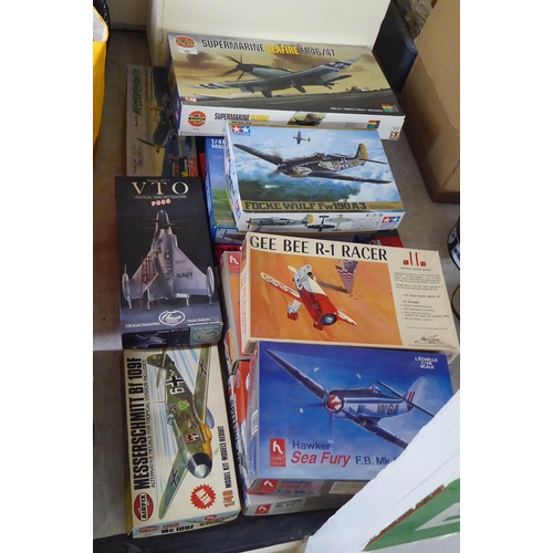 92 - Airfix and similar scale model kits: to include a 1.48 Supermarine Seafire FR46/47  boxed ... 