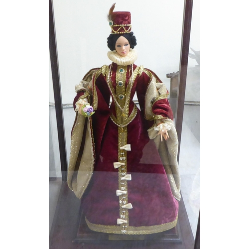 141 - Fabric and composition dolls: to include King Henry VIII  16