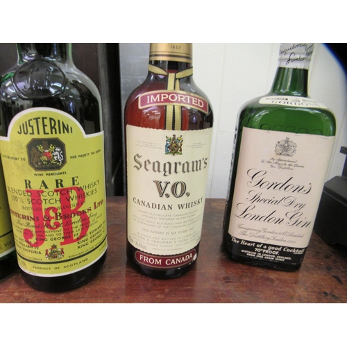 165 - Spirits: to include a bottle of J&B Whisky