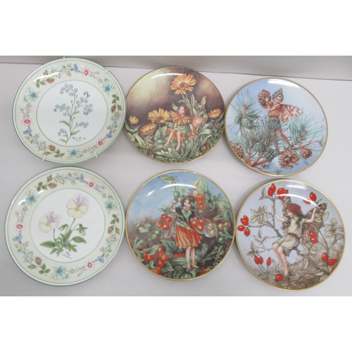 293 - Collectors plates: to include B&G, Copenhagen porcelain Christmas plates  7