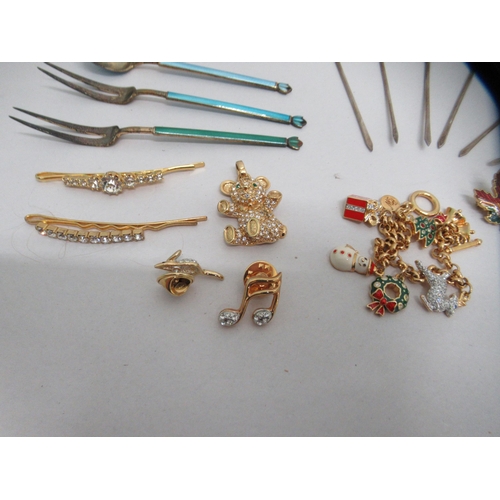 319 - Silver collectables and costume jewellery: to include enamelled spoons  mixed marks