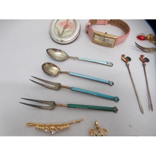 319 - Silver collectables and costume jewellery: to include enamelled spoons  mixed marks