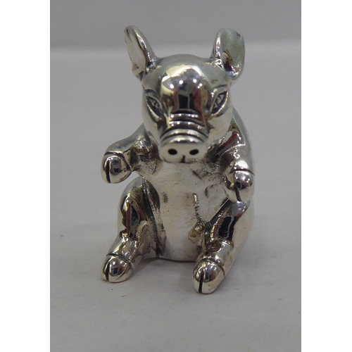 7 - A miniature silver ornament, a piglet&nbsp; stamped Sterling 925