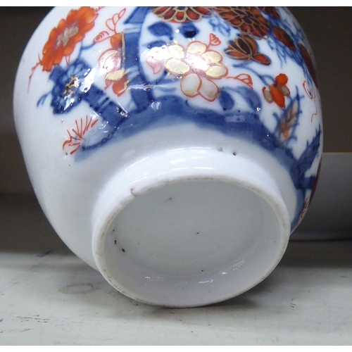 141 - Mainly 18th/19thC Chinese and English porcelain: to include two tea bowls and saucers, decorated wit... 