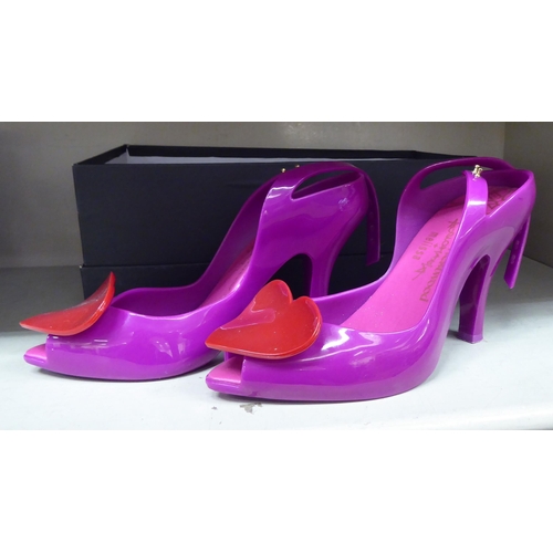 143 - A pair of Vivienne Westwood Anglomania Melissa Lady Dragon purple shoes  size 39