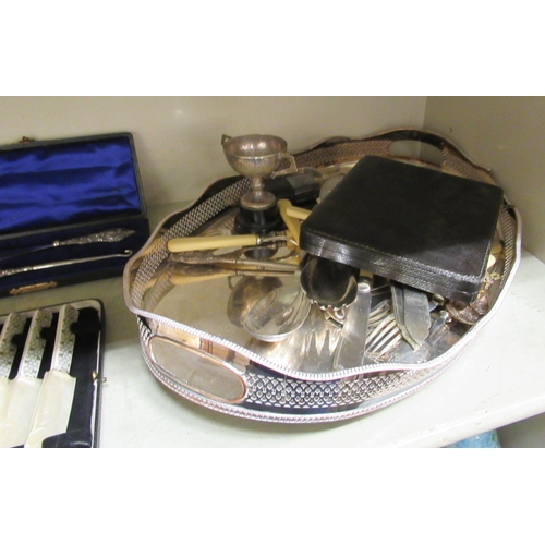 190 - Tableware: to include an oval silver plated, galleried serving tray  18