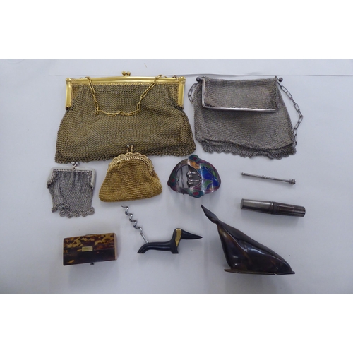 193 - A mixed lot: to include four various chainmail and similar ladies purses; and a 19thC moulded horn s... 