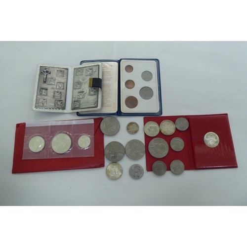 267 - A mixed lot, mainly coins: to include a set of three USA silver bicentennial uncirculated sets