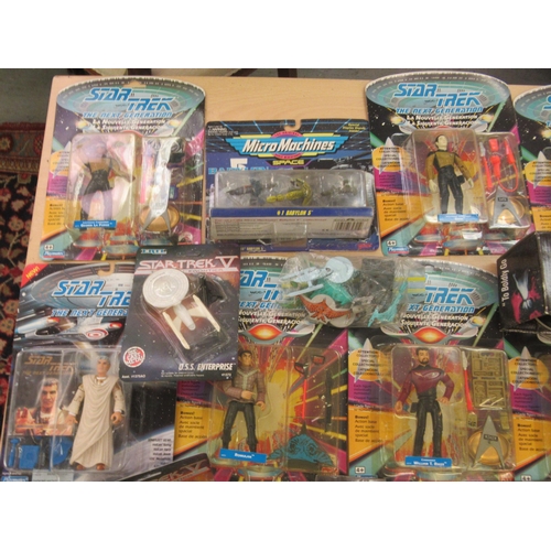 286 - Star Trek related collectables: to include mint figurines  boxed