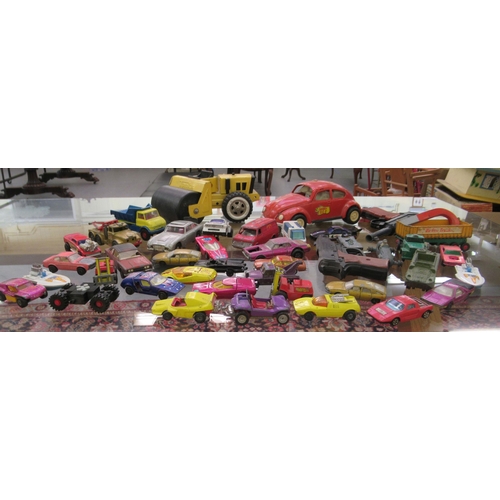 59 - Toys, mainly diecast model vehicles: to include a Tonka roller and a Tonka Beetle