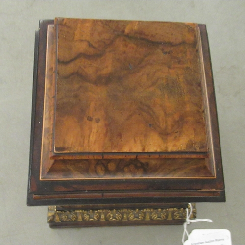 84 - A late 19thC walnut marquetry table box of pillared design  7