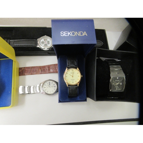 10 - Various modern boxed wristwatches: to include Sekonda and Titan