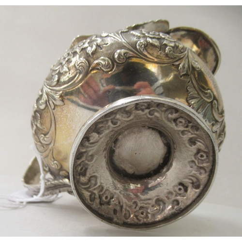 11 - A silver pedestal sauce boat&nbsp; London 1832