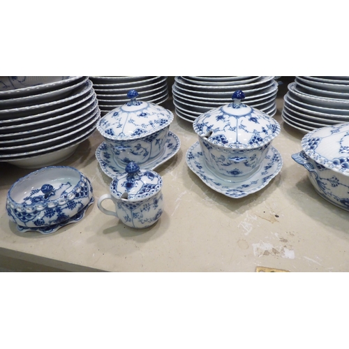 117 - A Royal Copenhagen porcelain ribbon design blue and white tableware (pattern no. 1087)