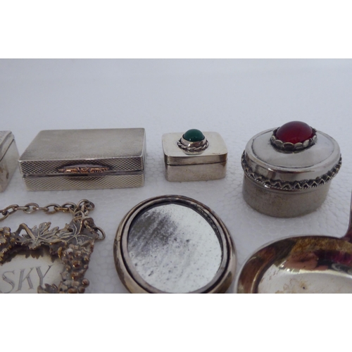 147 - Silver and silver coloured metal trinket boxes and other collectables: to include sugar nips; and a ... 