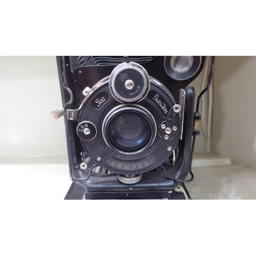 184 - A Zeiss Ikon Compur bellows camera