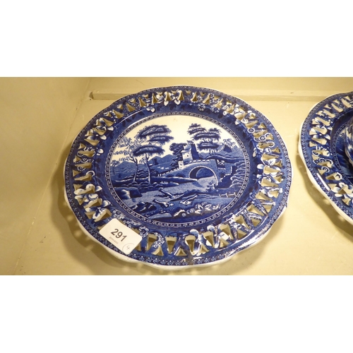 291 - Four items of 19thC Copeland Spode tableware, decorated in blue and white 