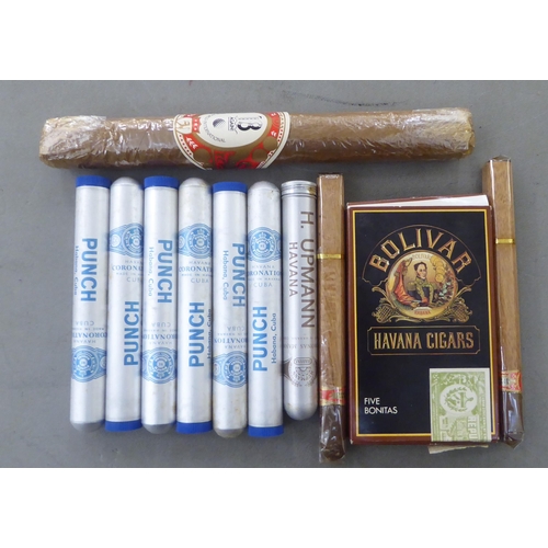 337 - Cigars: to include a box of fifty Ritmeester Livarde 