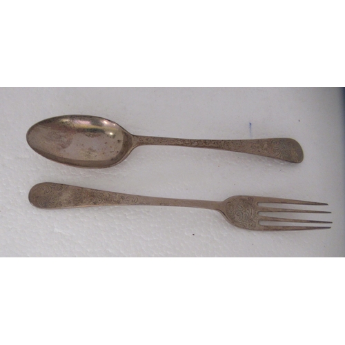 9 - Silver collectables: to include a set of six Old English pattern teaspoons  London 1952  c... 