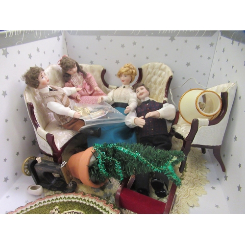 294 - Dolls house furniture and accessories: to include bedroom, bathroom and cookware 